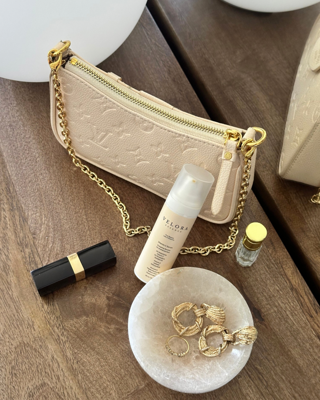 Velora Essence Vitamin C Serum – Für sichtbar strahlendere Haut in wenigen Tagen